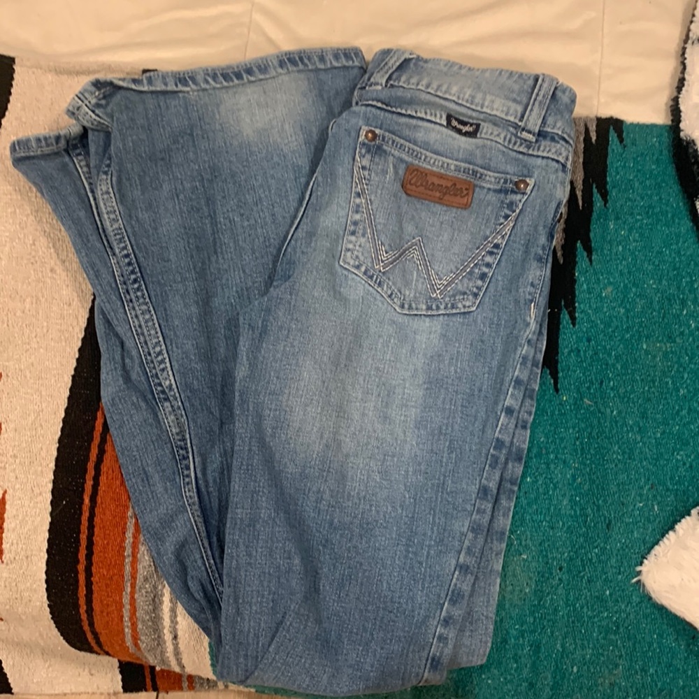 Wrangler 27/34 flare leg